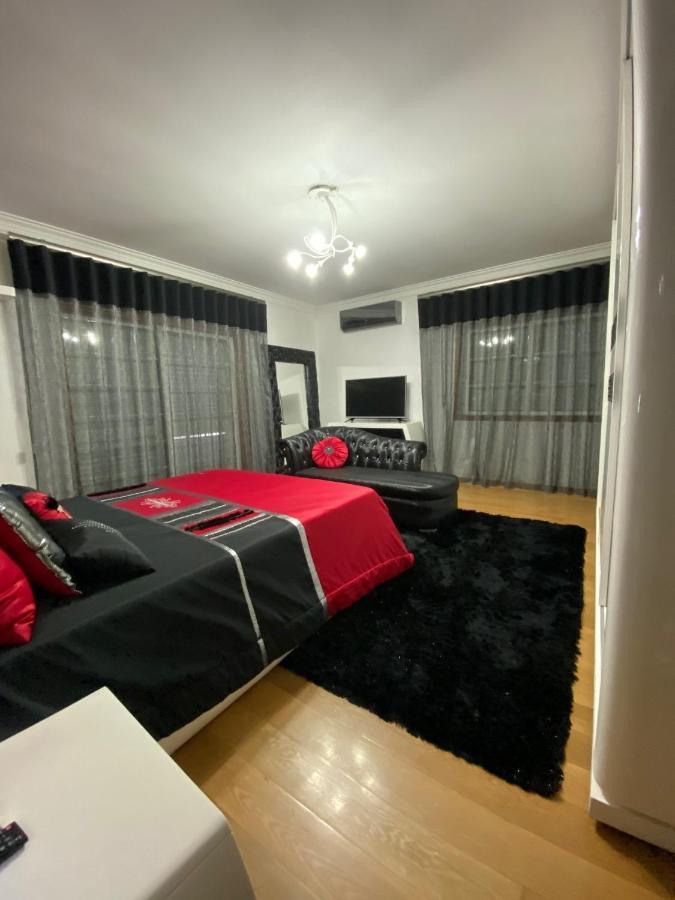 Luxury Guest House Pacos de Ferreira Bagian luar foto